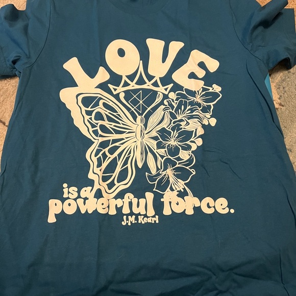 2 Bookish box shirts (M) - Picture 3 of 3